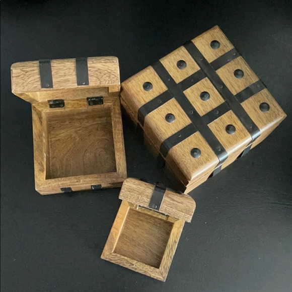 Set of 3 stackable wood boxes. - Picture 2 of 9
